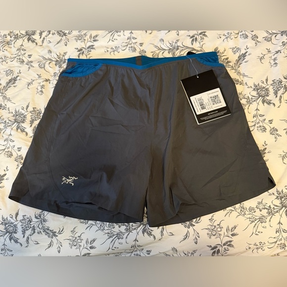 Arc’teryx Soleus Short Men’s - Picture 2 of 9